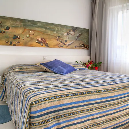 Hotel Opera-3